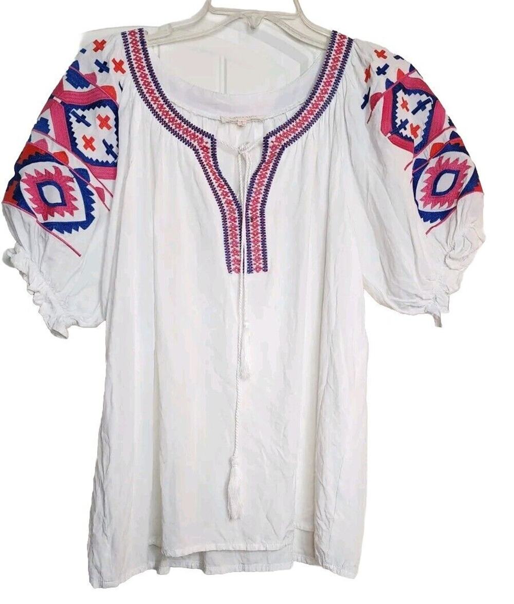 Solitaire With Beautiful Embroidery White Boho Top Size Large Peasant Colorful
